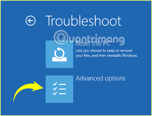 Chọn Advanced options trong Troubleshoot