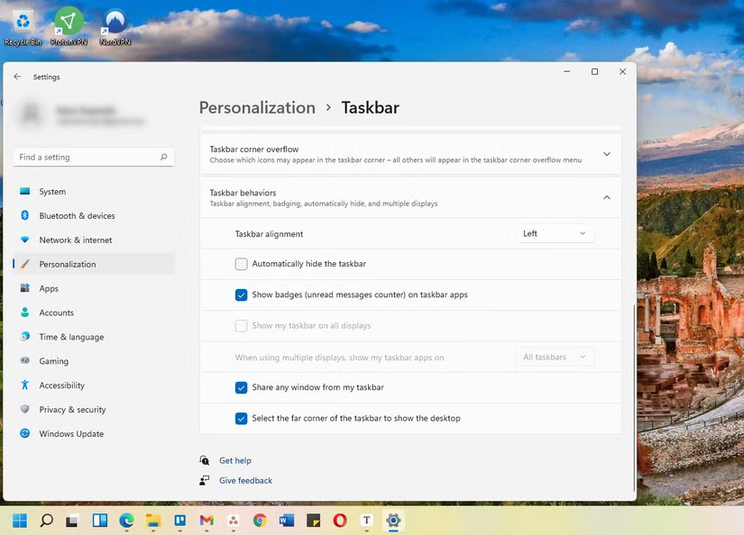 Các biểu tượng căn trái trên Taskbar Windows 11
